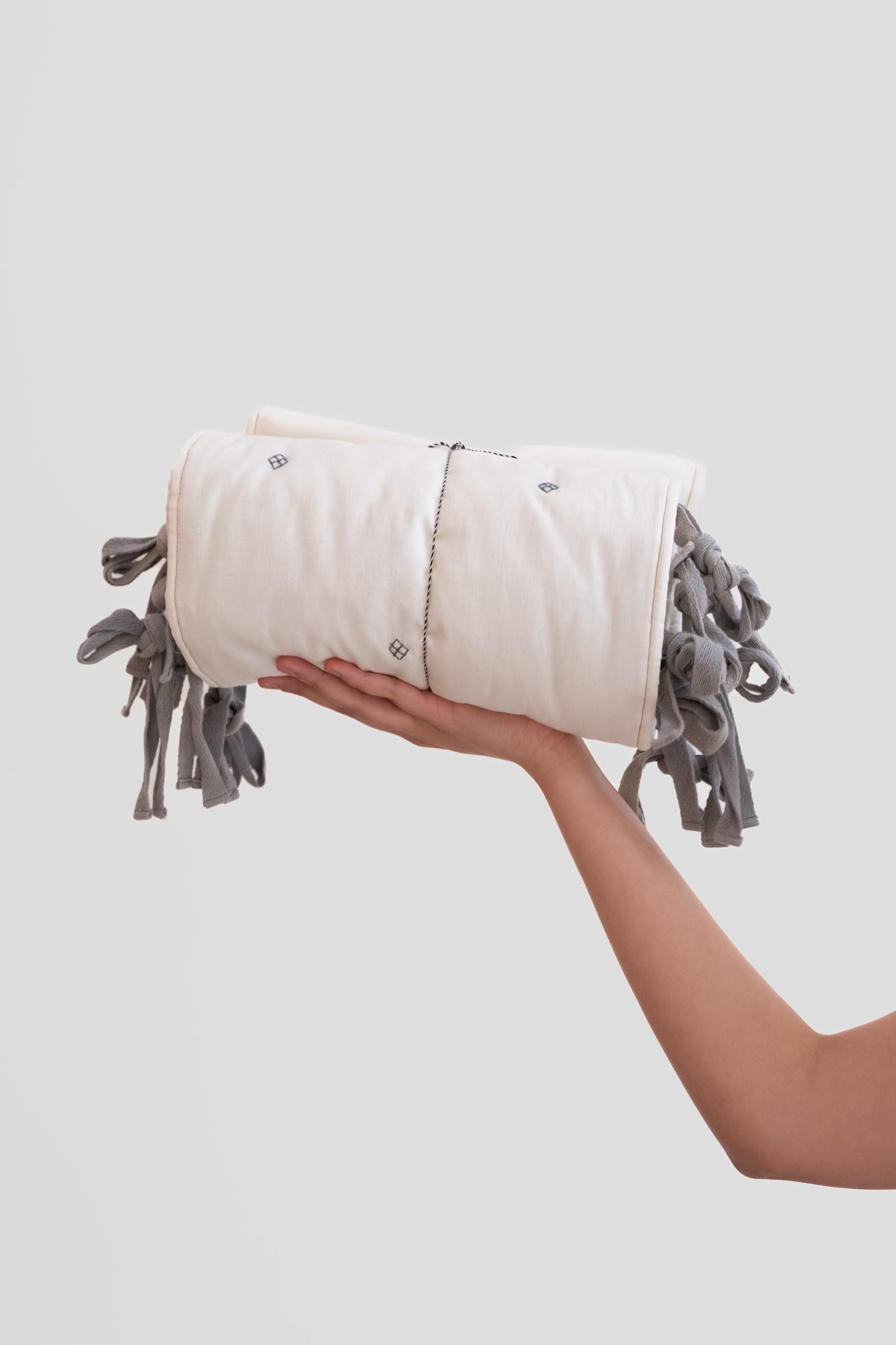 Bandbook Crib Bumper - Ivory