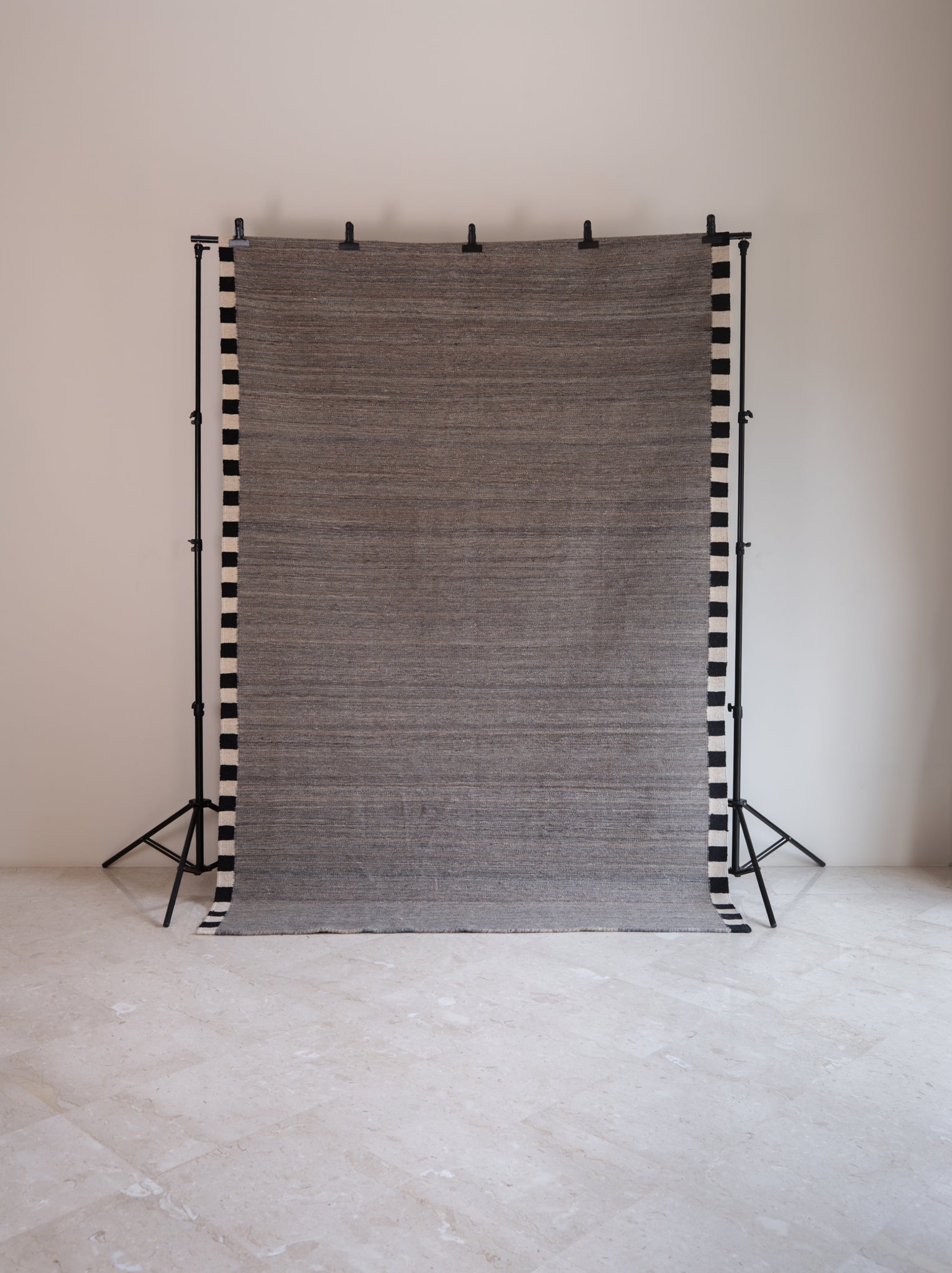 Khat Khati Rug - Black/White