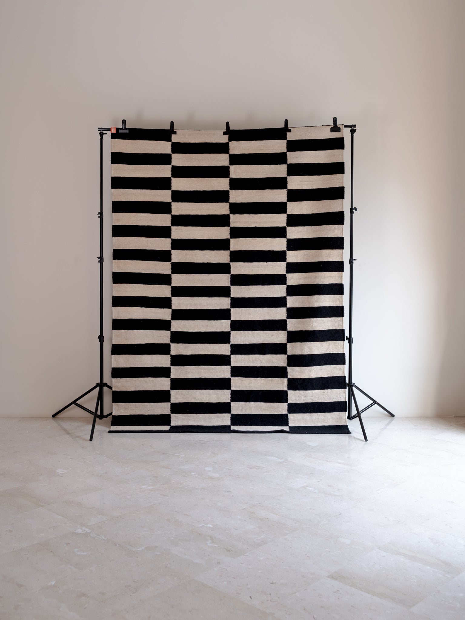 Piano Rug - Natural/ Black