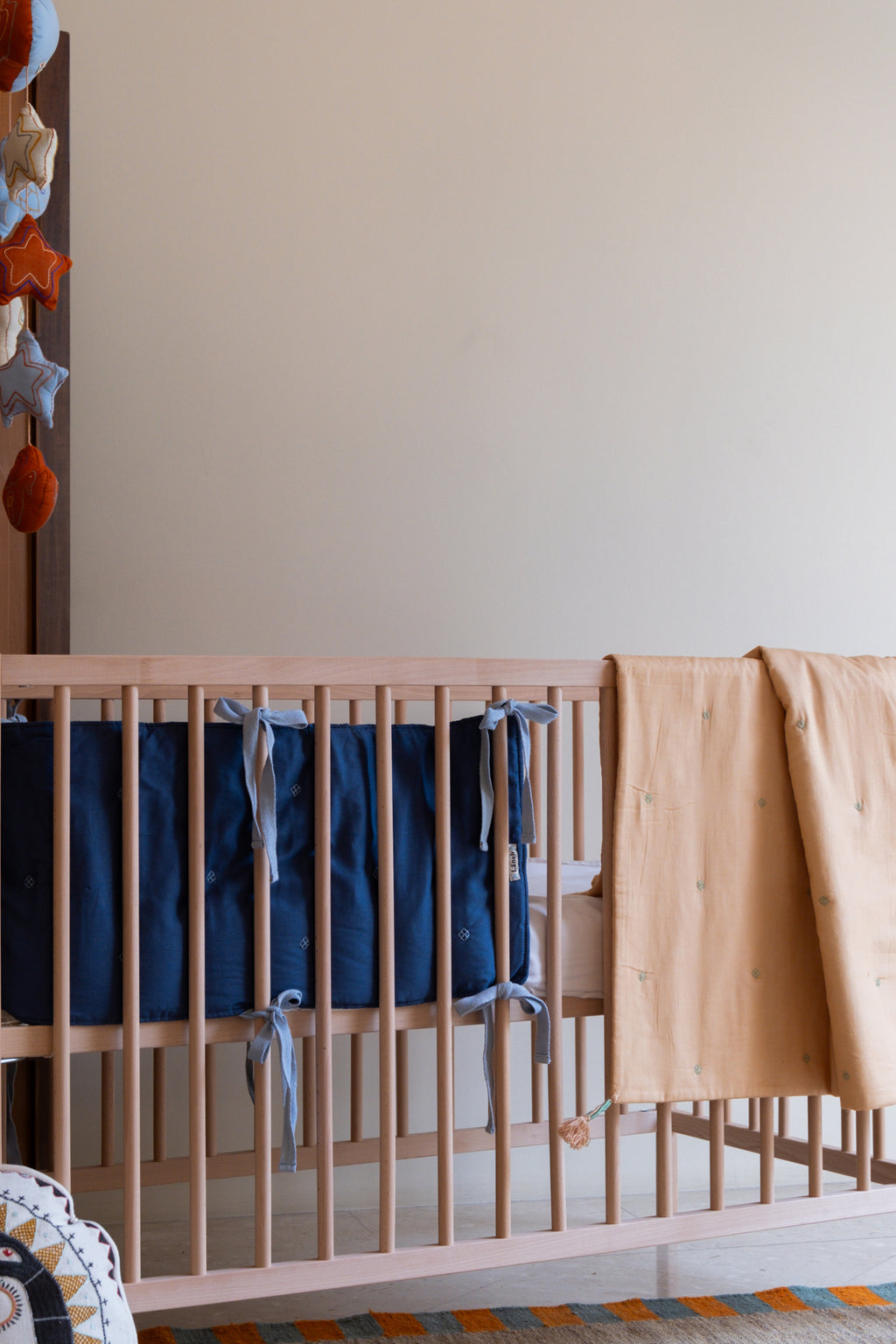 Bandbook Crib Bumper - Royal Blue